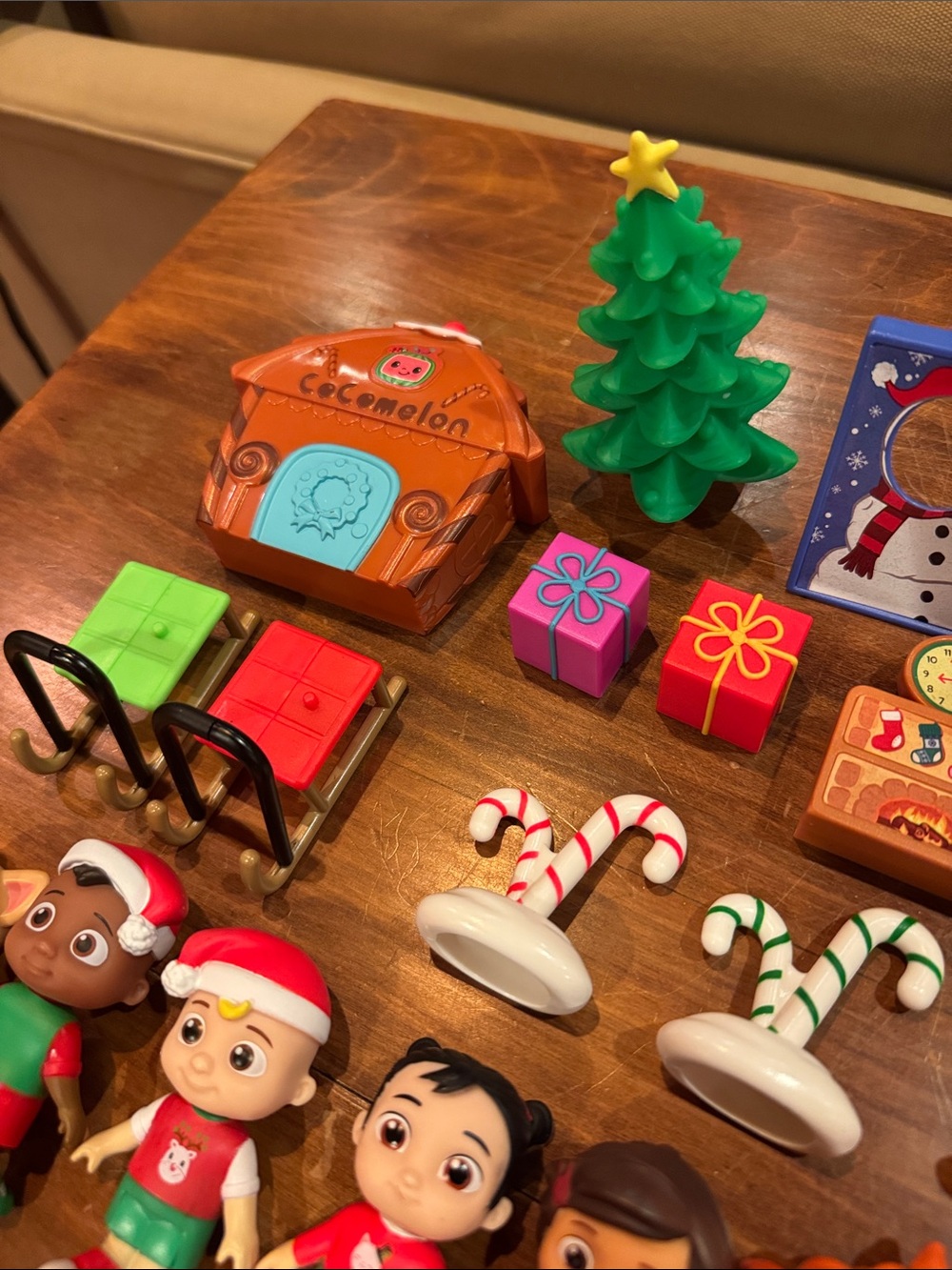 Jazwares CoComelon Advent Calendar Figurines Play Set of 23 Pieces Christmas - Picture 2 of 7